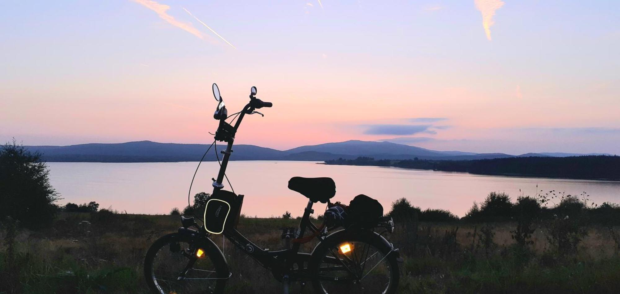 Apartman U Lipna, Pro Cyklisty, Motorkare Frymburk Exteriör bild